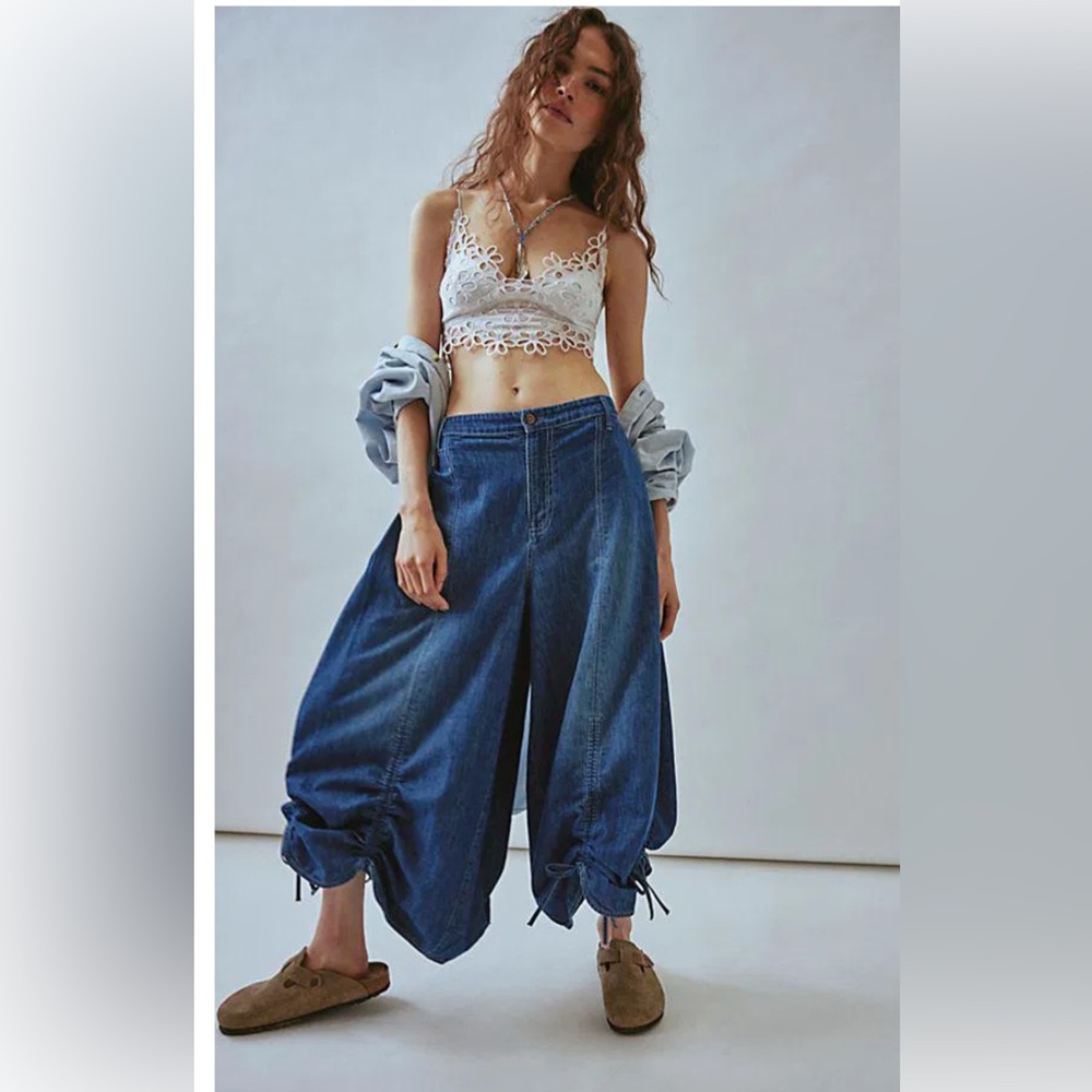 Free People Wide Leg Lily Fields Cinch Jeans Mischief Size small
